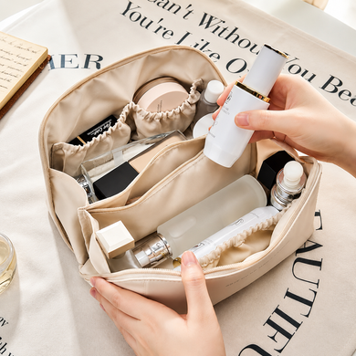 Дорожная косметичка-органайзер для косметики Makeup Bag с 4 отделениями и ручкой 3507 фото